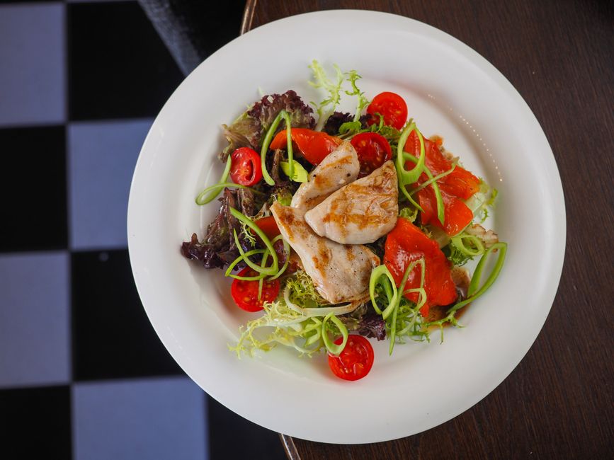 A balanced, protein-rich plate